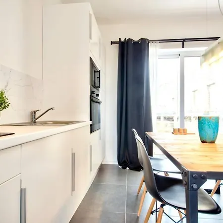 Apartment Art Penthouse With Seaview