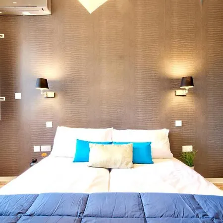 Art Penthouse With Seaview Apartmán *