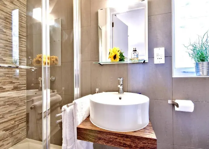 Art Penthouse With Seaview *