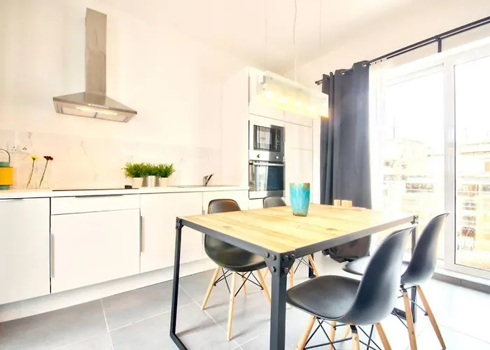 Art Penthouse With Seaview Apartment *