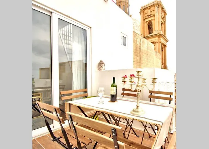 Art Penthouse With Seaview *