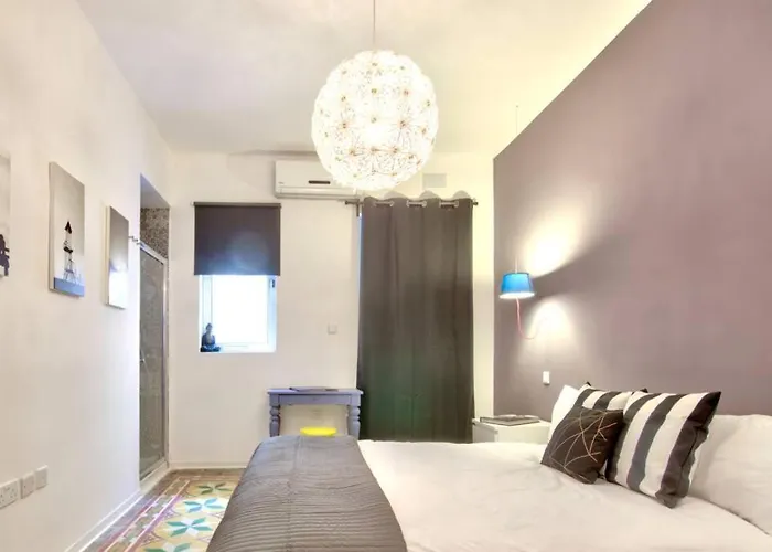 Art Penthouse With Seaview Apartment